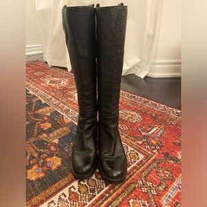 Gucci knee high boots in size 6